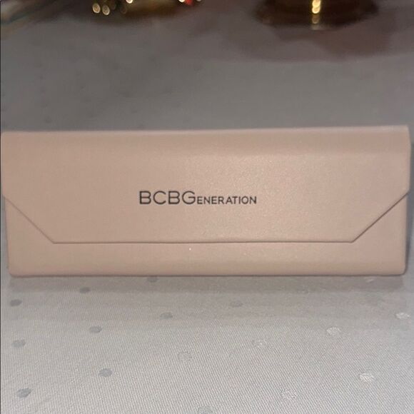 BCBGeneration Blush Pink Eyeglasses Case! - Picture 1 of 5
